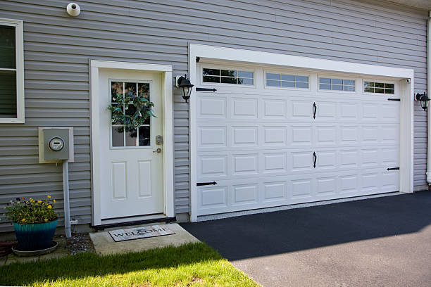 24/7 Emergency Garage Door Panel Replacement experts in Shenandoah, VA